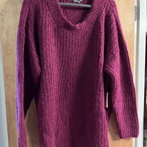 NEW WITH TAGS Anthropologie oversized XL berry sweater